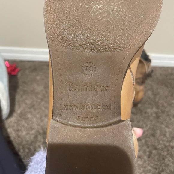 Cute Tan Boots - Picture 3 of 3